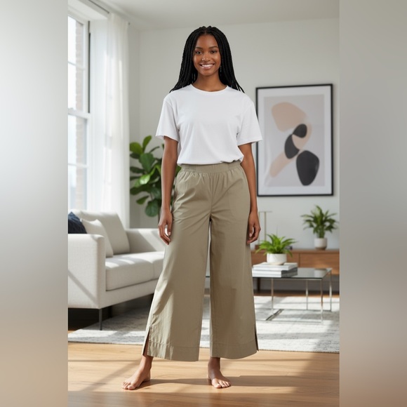 Lululemon Stretch Woven Wide-Leg High-Rise Cropped Pants Trench Size Small - Picture 1 of 13